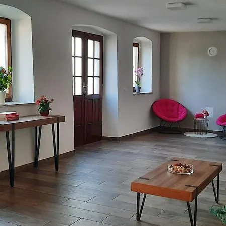וילה For 8 People, Pool + Sea View