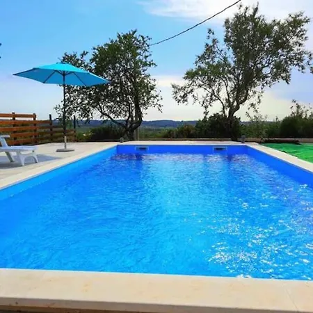 For 8 People, Pool + Sea View * Vilanija