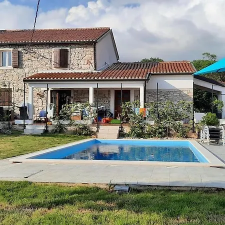 For 8 People, Pool + Sea View Villa Vilanija