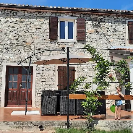 Vila For 8 People, Pool + Sea View Vilanija