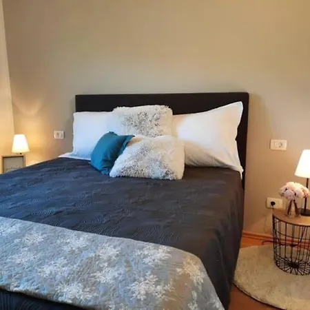 Vila For 8 People, Pool + Sea View *