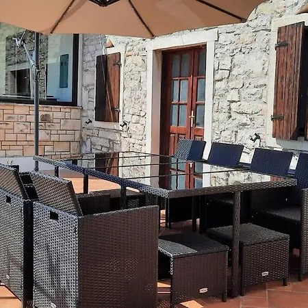 Vila For 8 People, Pool + Sea View Vilanija